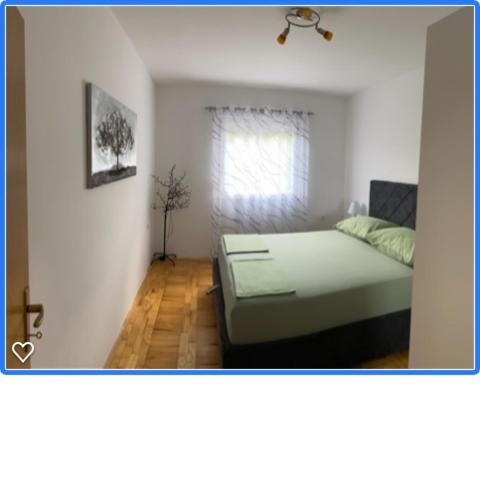 Dama Apartment Obrovac Bagian luar foto