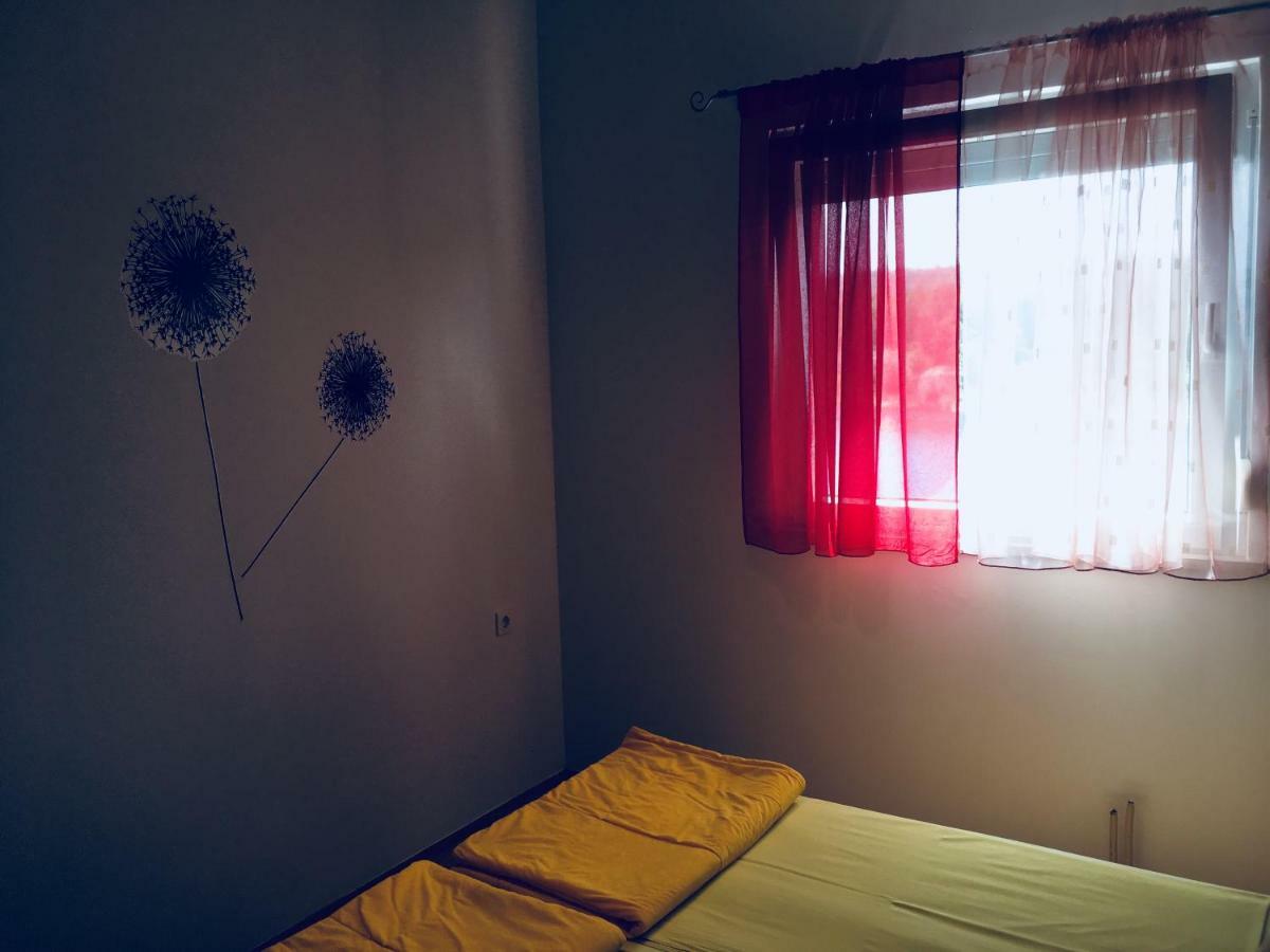 Dama Apartment Obrovac Bagian luar foto